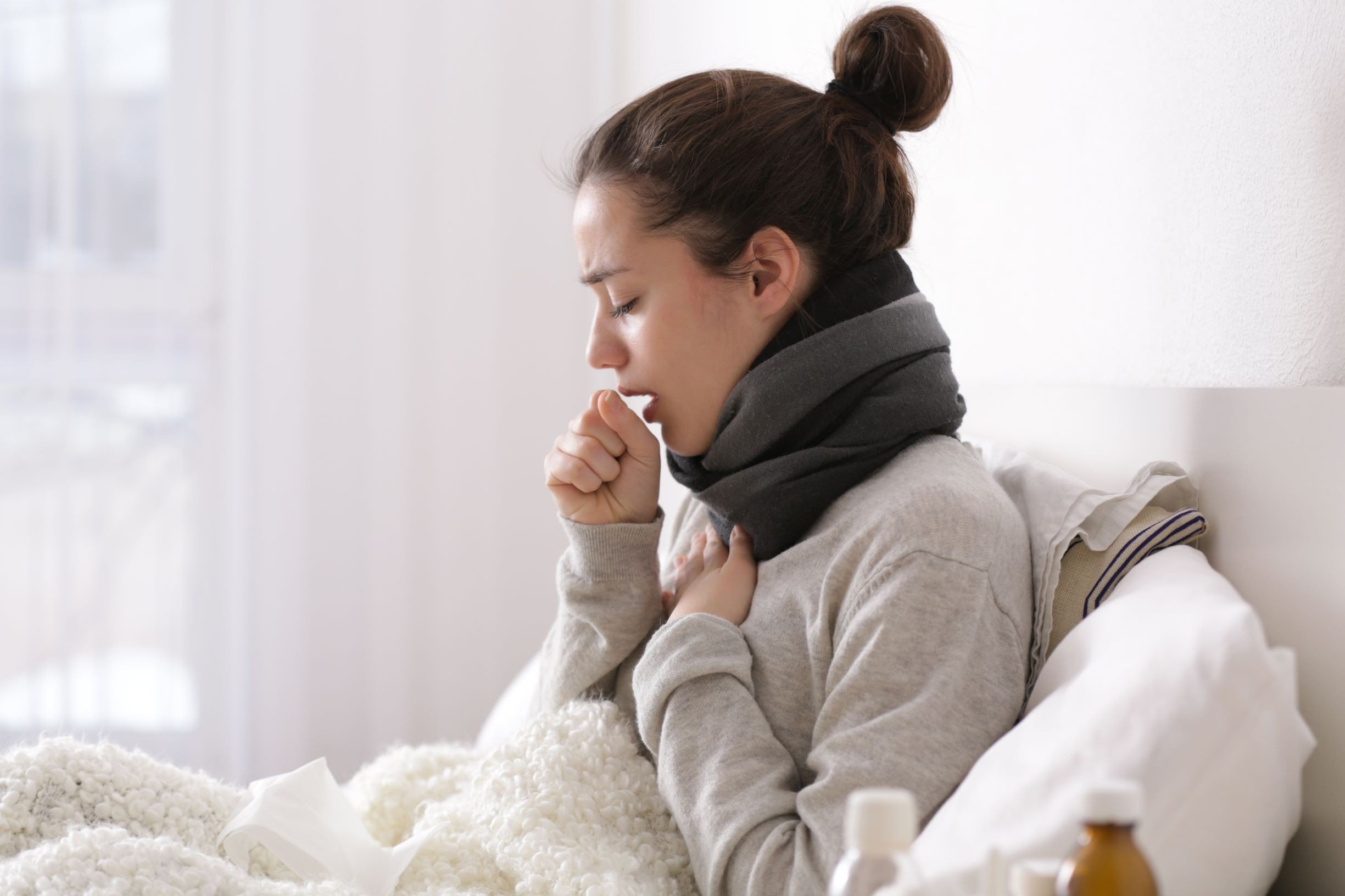 Como tratar a gripe, a constipação comum ou o catarro